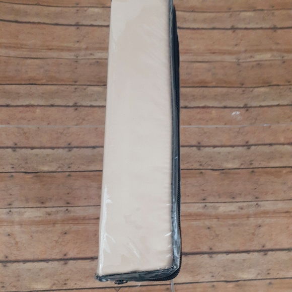 Bon Domir Cream Full Sheet Set - Picture 6 of 8